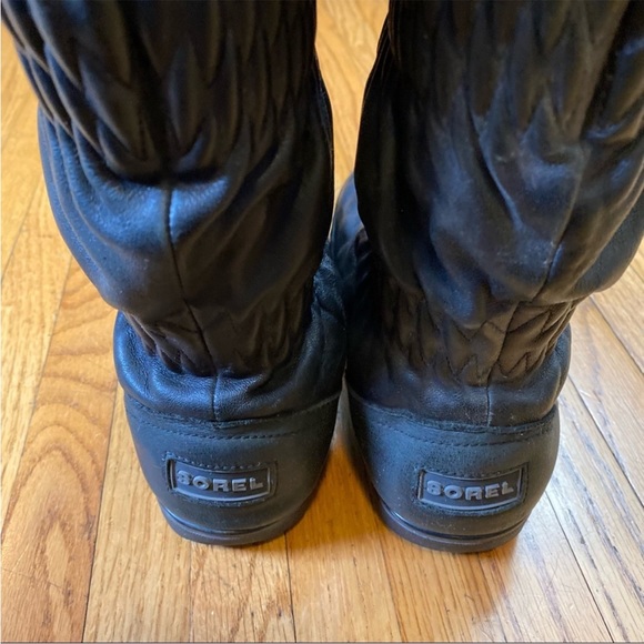 SOREL Black Leather Ruched Winter Boots - Picture 9 of 10